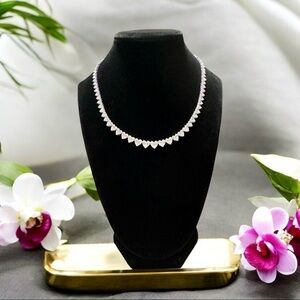 18k White Gold Diamond Heart Riviera Necklace